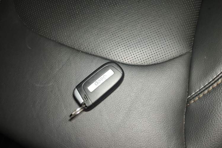 Used Jeep Compass 2017 200T Automatic Family Edition Vehicle Key