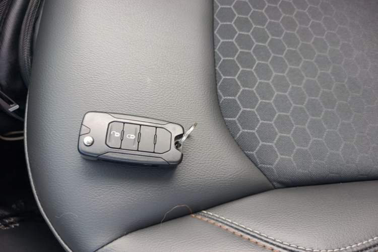 Used Jeep Compass 2017 200T Automatic Enjoyment Version Vehicle Key