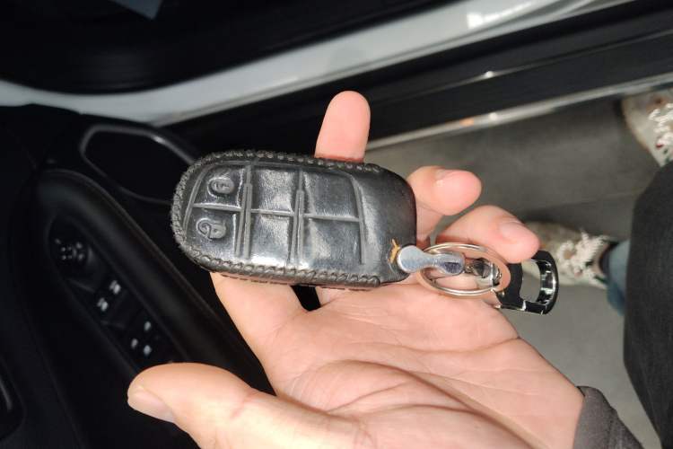 Used Jeep Compass 2017 200T Automatic Family Edition Vehicle Key