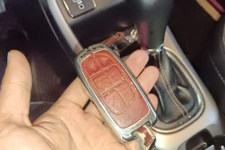 Used Jeep Compass 2017 200T Automatic Family Edition Vehicle Key