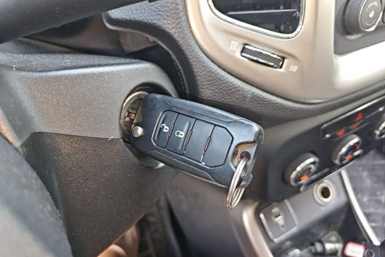 Used Jeep Compass 2017 200T Automatic Enjoyment Edition Vehicle Key