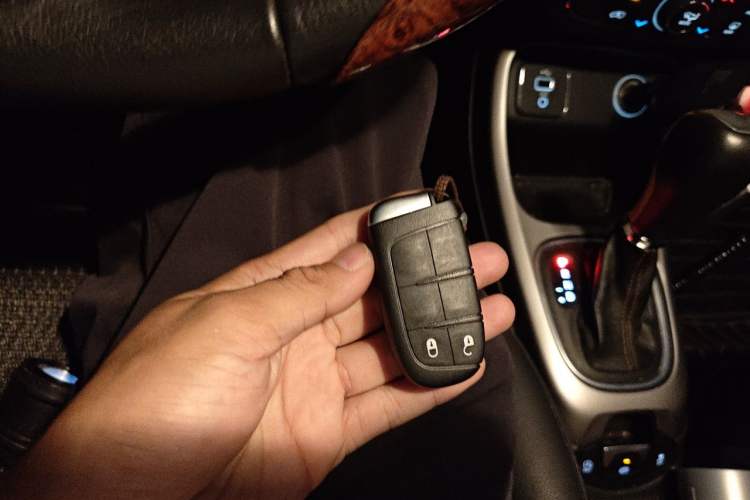 Used Jeep Compass 2017 200T Automatic Family Edition Vehicle Key