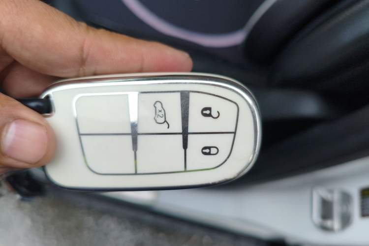 Used Jeep Compass 2017 200T Automatic Family Edition Vehicle Key