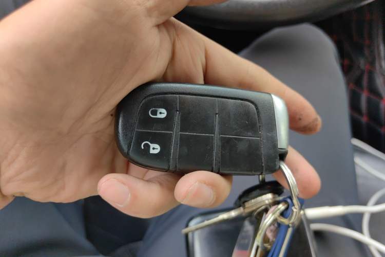Used Jeep Compass 2017 200T Automatic Family Edition Vehicle Key
