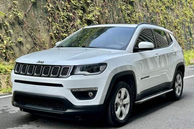 Ojetý Jeep Compass 2017 200T Automatic Family Edition