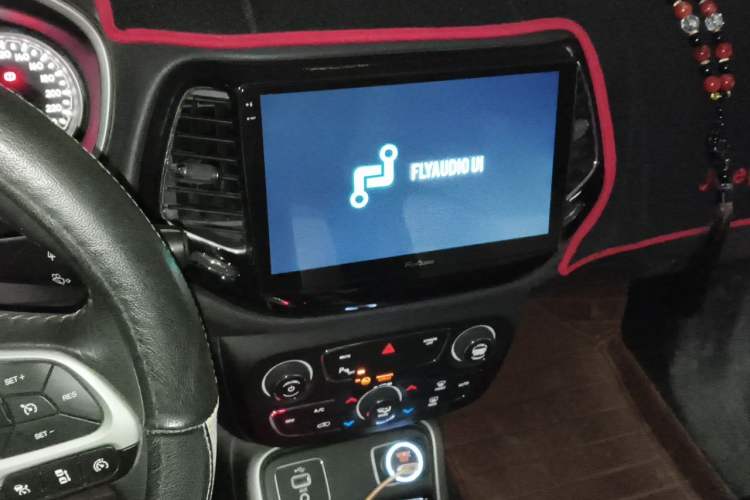 Used Jeep Compass 2019 200T Automatic Family Edition - Connected Large Screen Version Audio And AC Panel
