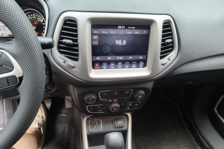 Used Jeep Compass 2019 220T Automatic Enjoyment Version Audio And AC Panel