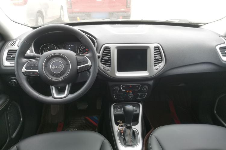 Used Jeep Compass 2019 220T Automatic Enjoyment Version Center Console