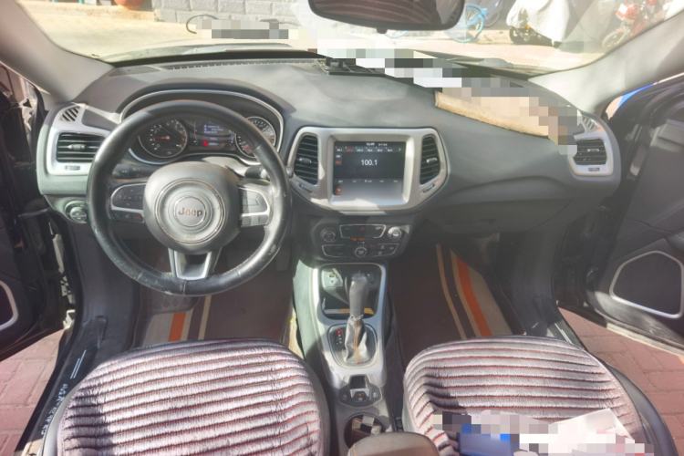 Used Jeep Compass 2019 220T Automatic Enjoyment Version Center Console
