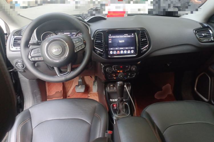 Used Jeep Compass 2019 220T Automatic Family Edition Center Console