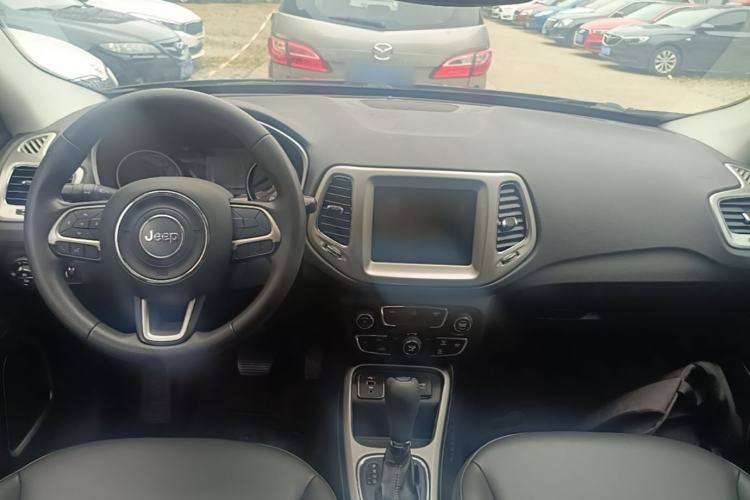 Used Jeep Compass 2019 220T Automatic Enjoyment Version Center Console