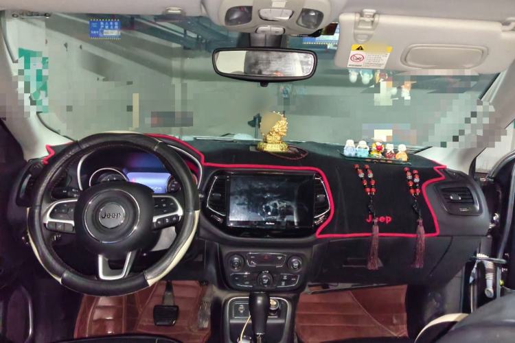 Used Jeep Compass 2019 200T Automatic Family Edition - Connected Large Screen Version Center Console