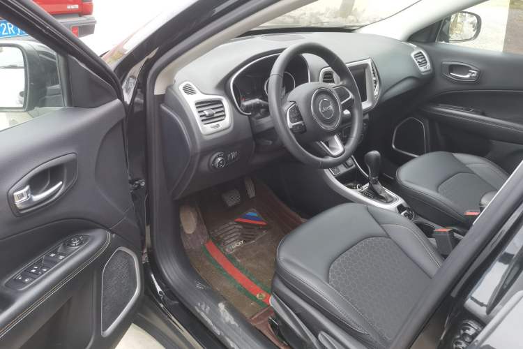 Used Jeep Compass 2019 220T Automatic Enjoyment Version Driver Seat