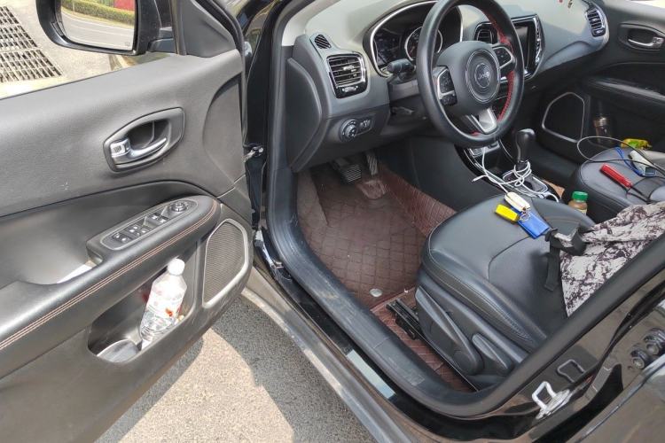 Used Jeep Compass 2019 220T Automatic Family Edition Driver Seat