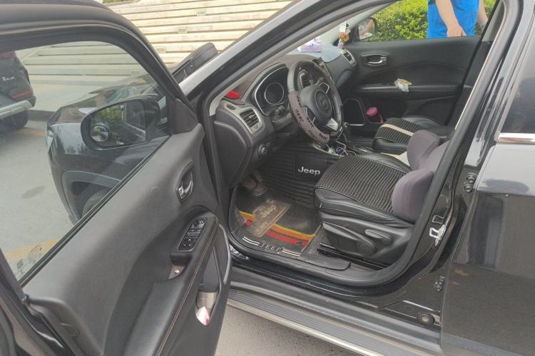 Used Jeep Compass 2019 200T Automatic Family Edition - Connected Large Screen Version Driver Seat