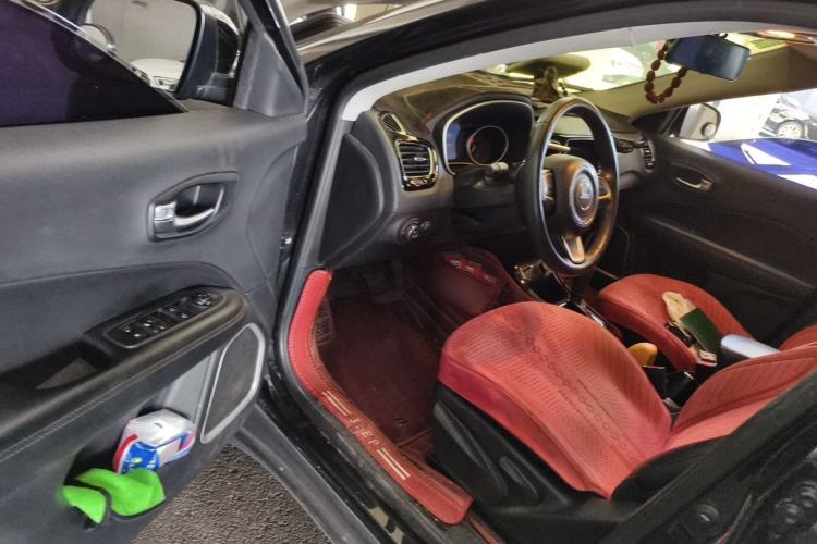Used Jeep Compass 2019 220T Automatic Family Edition Driver Seat