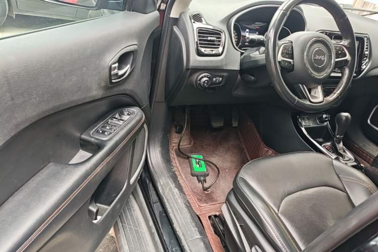 Used Jeep Compass 2019 220T Automatic Family Edition Driver Seat