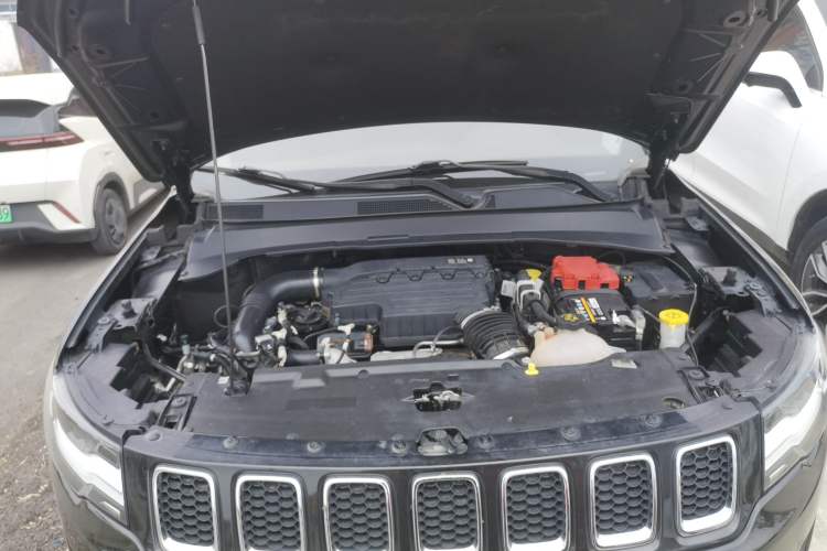 Used Jeep Compass 2019 220T Automatic Enjoyment Version Engine Bay