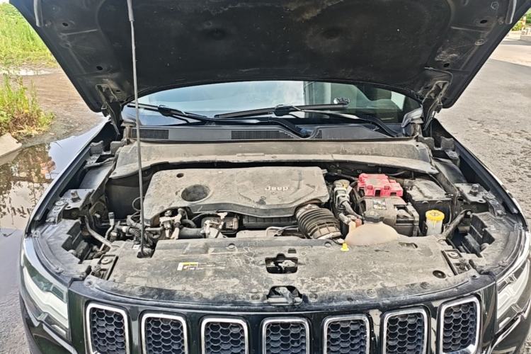 Used Jeep Compass 2019 220T Automatic Family Edition Engine Bay