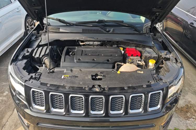 Used Jeep Compass 2019 200T Automatic Prestige Edition Engine Bay