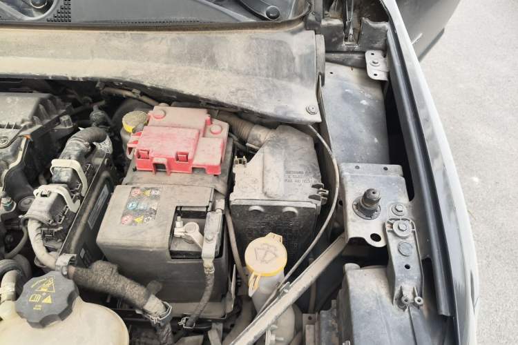 Used Jeep Compass 2019 220T Automatic Family Edition Engine Bay Left