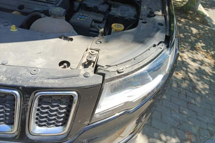 Used Jeep Compass 2019 200T Automatic Family Edition - Connected Large Screen Version Engine Bay Left