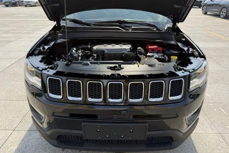 Used Jeep Compass 2019 220T Automatic Enjoyment Version Engine Bay