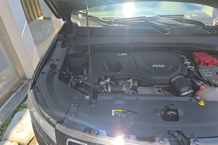 Used Jeep Compass 2019 220T Automatic Family Enjoyment Four-Wheel Drive Edition Engine Bay Right