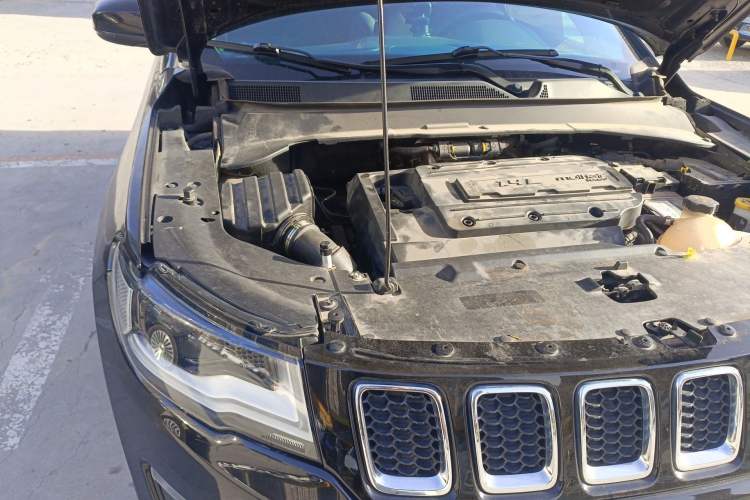 Used Jeep Compass 2019 200T Automatic Family Edition - Connected Large Screen Version Engine Bay Right