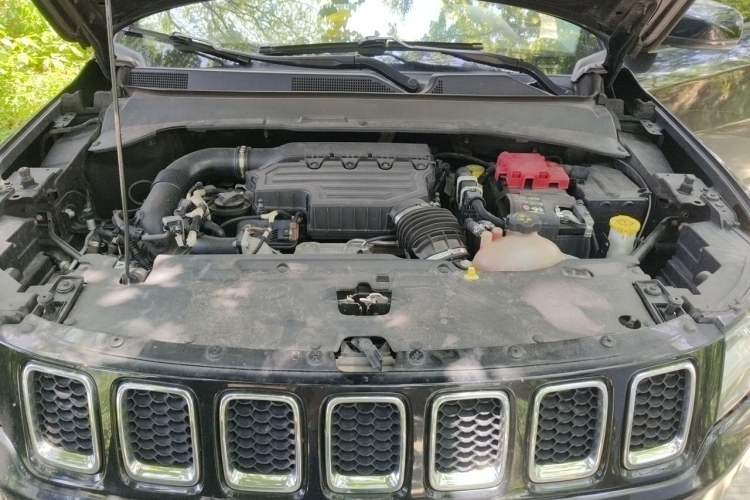 Used Jeep Compass 2019 220T Automatic Family Edition Engine Bay