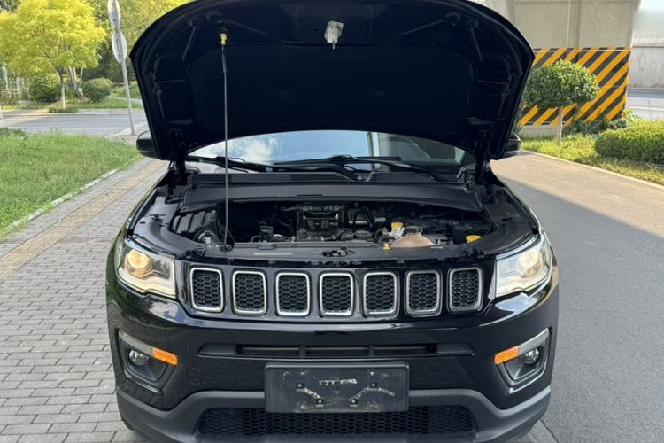 Used Jeep Compass 2019 200T Automatic Family Edition - Connected Large Screen Version Engine Bay