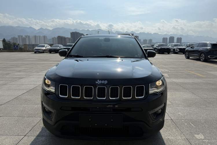 Used Jeep Compass 2019 220T Automatic Enjoyment Version Exterior 1