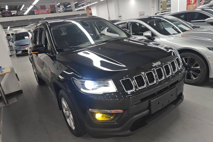 Used Jeep Compass 2019 220T Automatic Family Edition Exterior 2