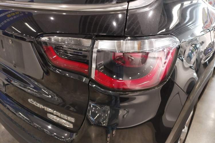 Used Jeep Compass 2019 220T Automatic Enjoyment Version Exterior 3