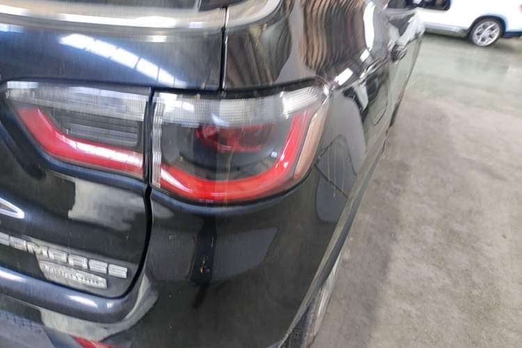 Used Jeep Compass 2019 220T Automatic Family Edition Exterior 3