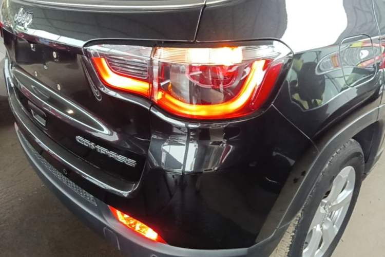 Used Jeep Compass 2019 220T Automatic Family Edition Exterior 3