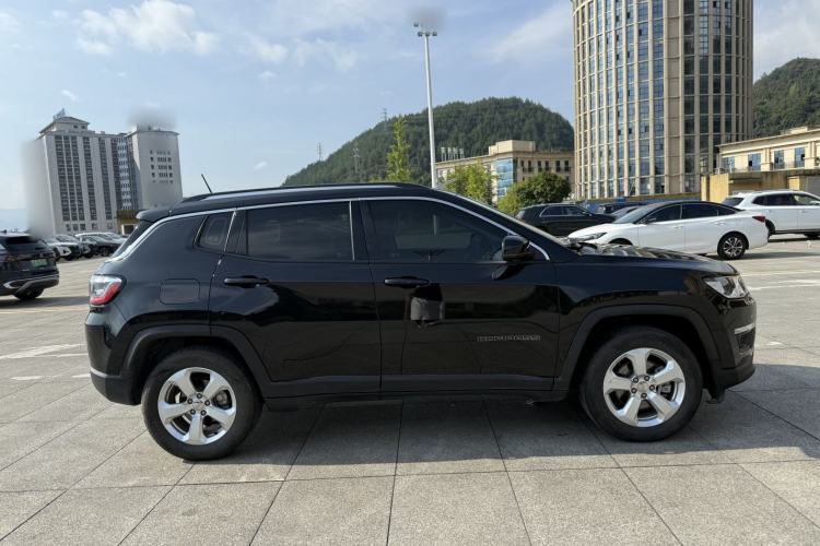 Used Jeep Compass 2019 220T Automatic Enjoyment Version Exterior 3