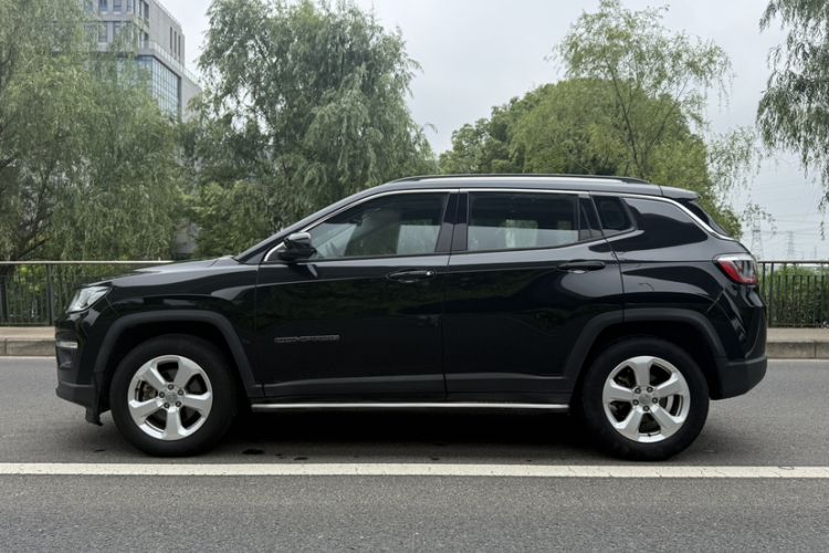 Used Jeep Compass 2019 220T Automatic Enjoyment Version Exterior 3