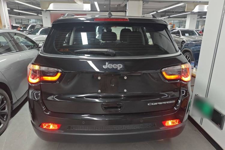 Used Jeep Compass 2019 220T Automatic Family Edition Exterior 4