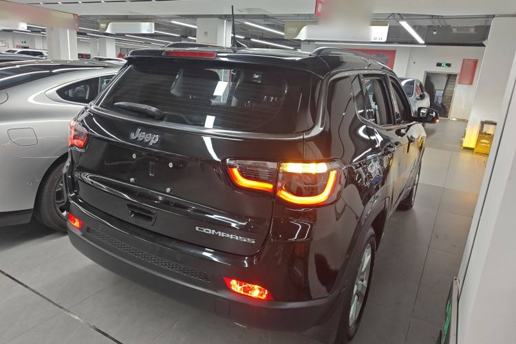 Used Jeep Compass 2019 220T Automatic Family Edition Exterior 5