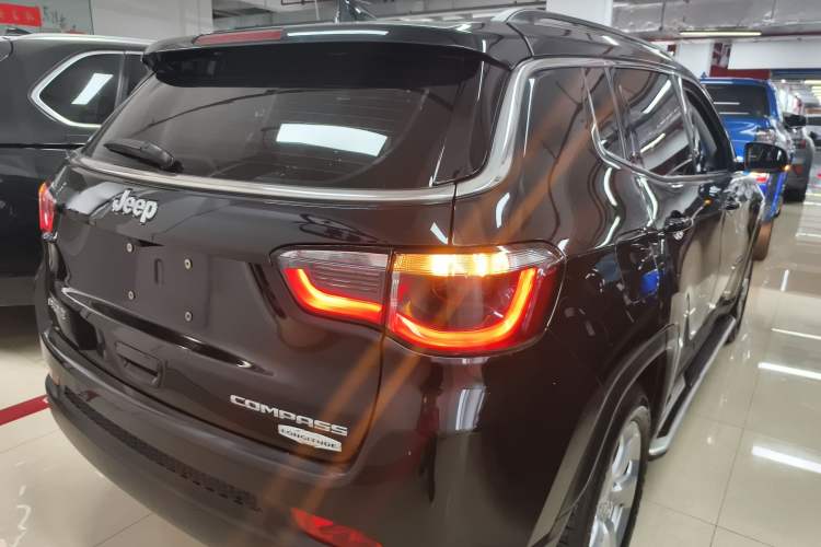 Used Jeep Compass 2019 220T Automatic Family Edition Exterior 5