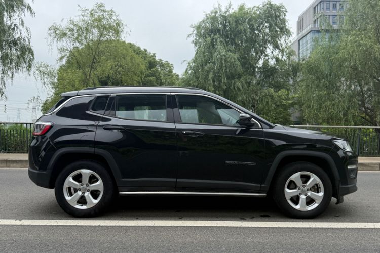 Used Jeep Compass 2019 220T Automatic Enjoyment Version Exterior 8