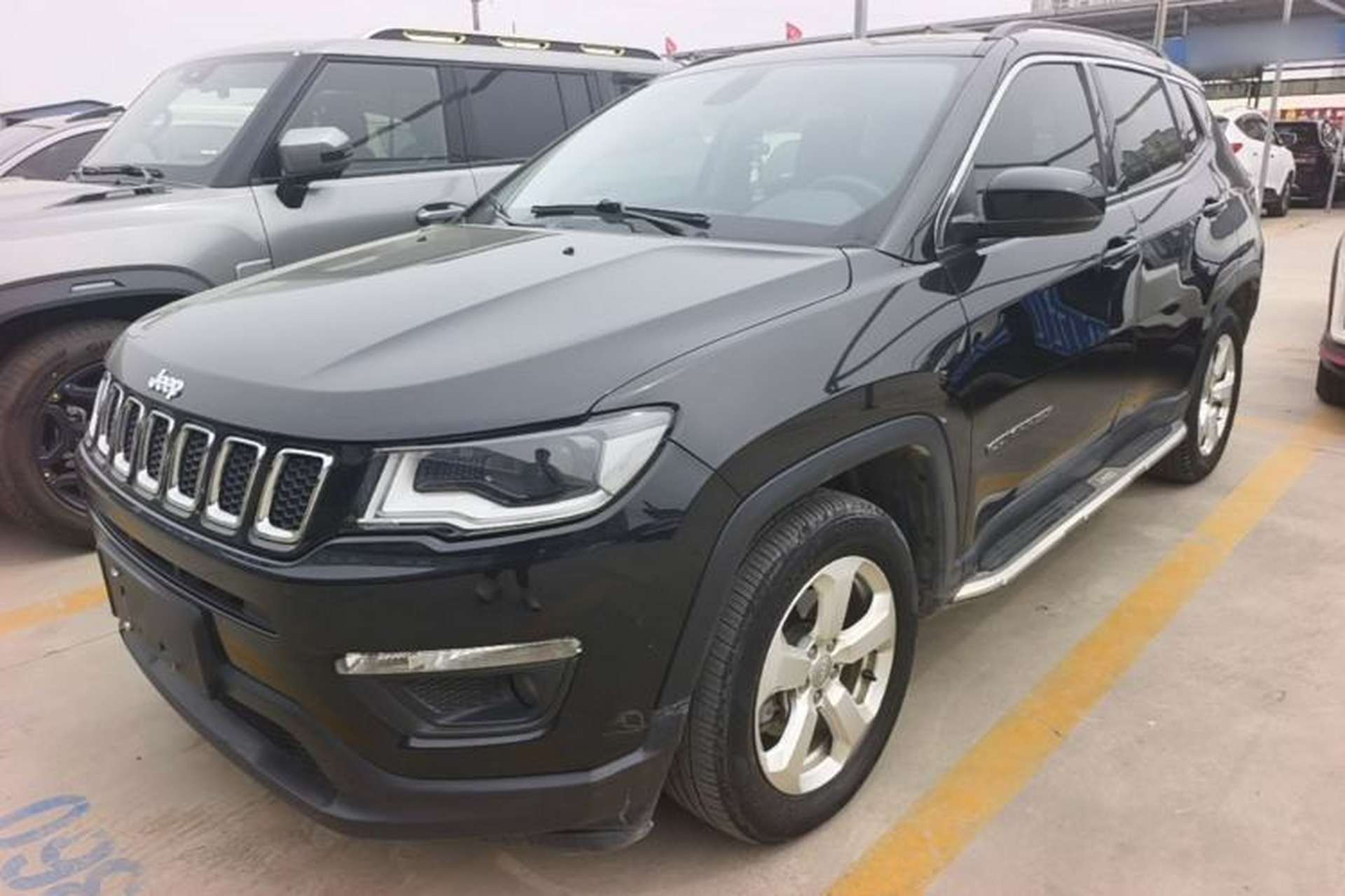 Used Jeep Compass 2019 200T Automatic Family Edition - Connected Large Screen Version Front Left 45 Deg
