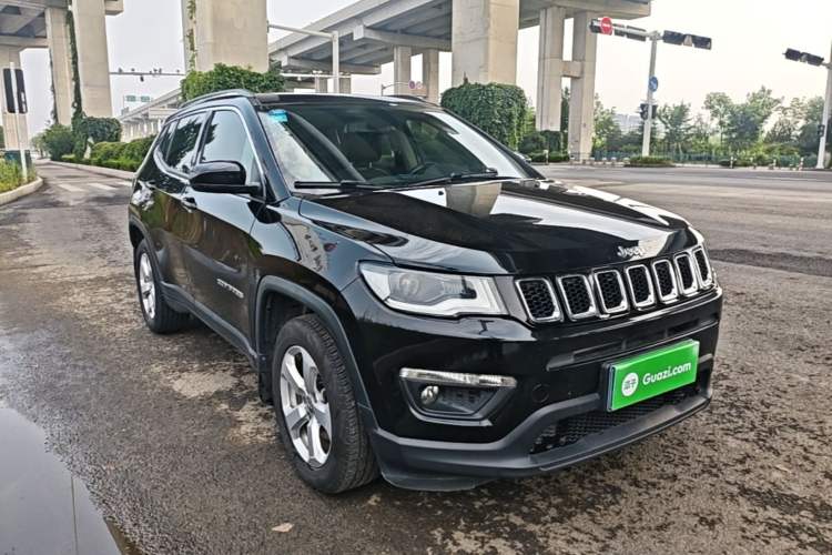 Used Jeep Compass 2019 220T Automatic Family Edition Front Right 45 Deg