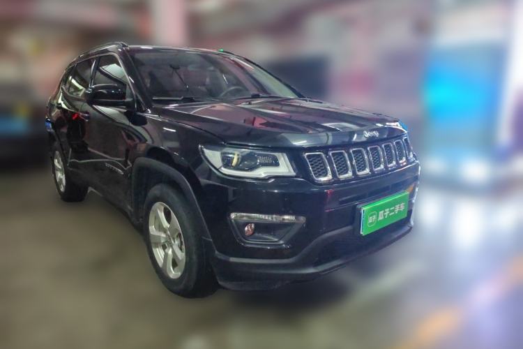 Used Jeep Compass 2019 220T Automatic Enjoyment Version Front Right 45 Deg