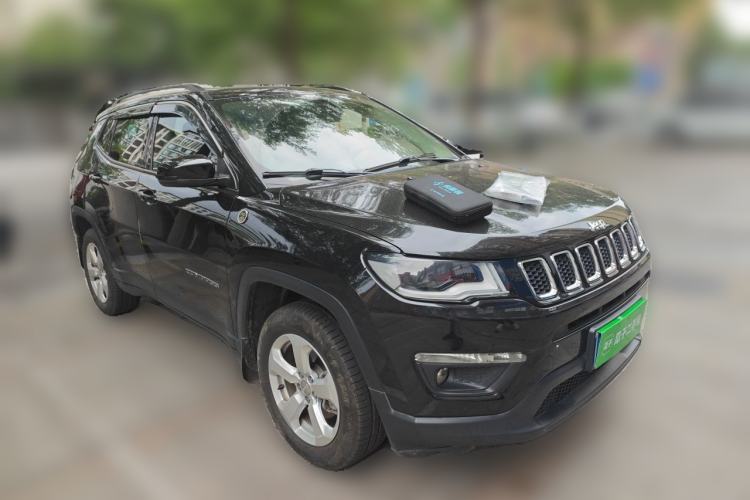 Used Jeep Compass 2019 220T Automatic Family Enjoyment Four-Wheel Drive Edition Front Right 45 Deg