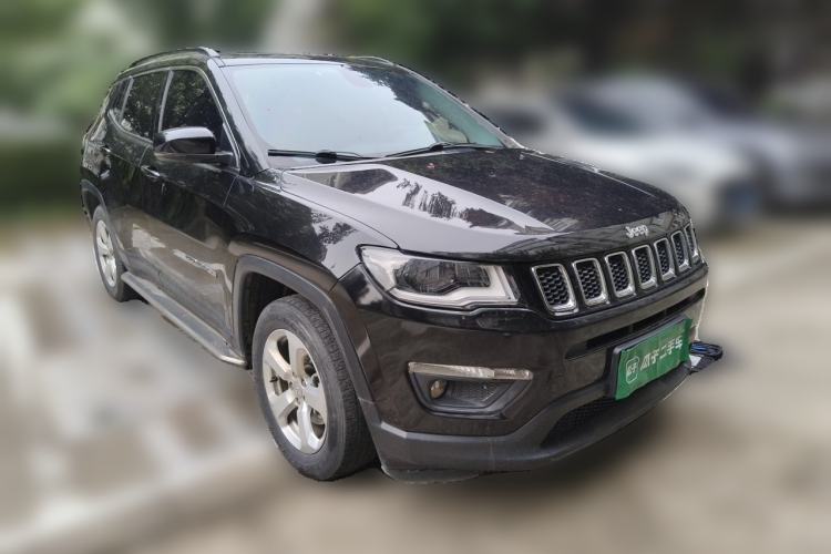 Used Jeep Compass 2019 220T Automatic Enjoyment Version Front Right 45 Deg
