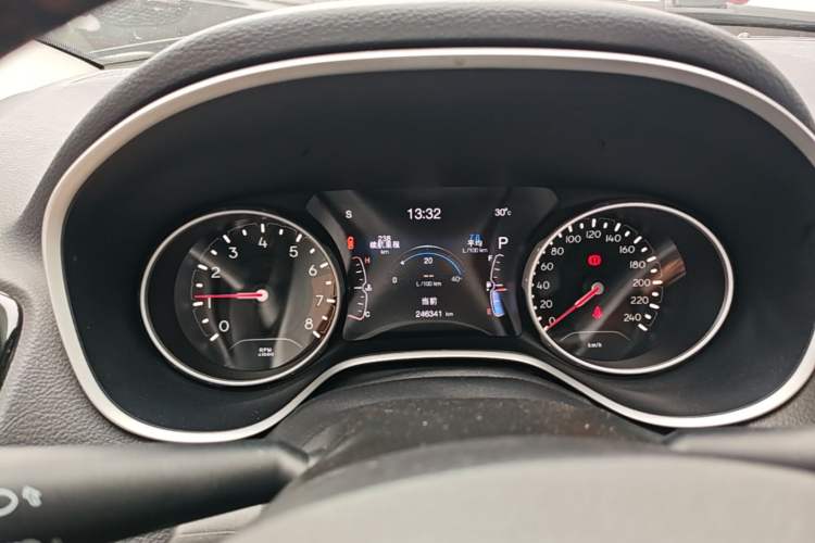 Used Jeep Compass 2019 220T Automatic Family Edition Instrument Cluster