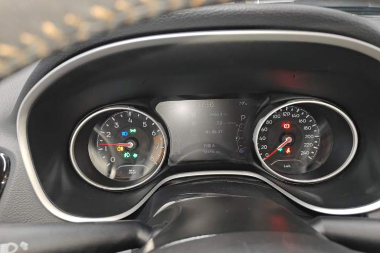 Used Jeep Compass 2019 220T Automatic Family Edition Instrument Cluster