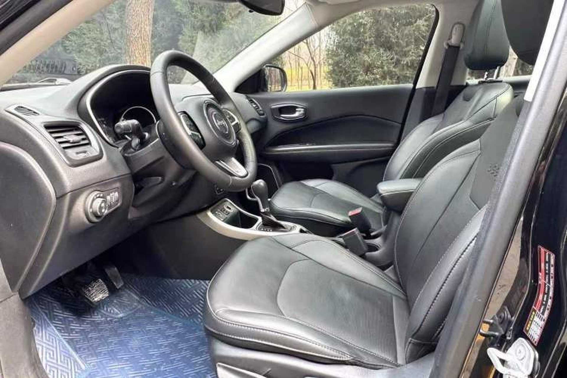Used Jeep Compass 2019 200T Automatic Prestige Edition Interior 2
